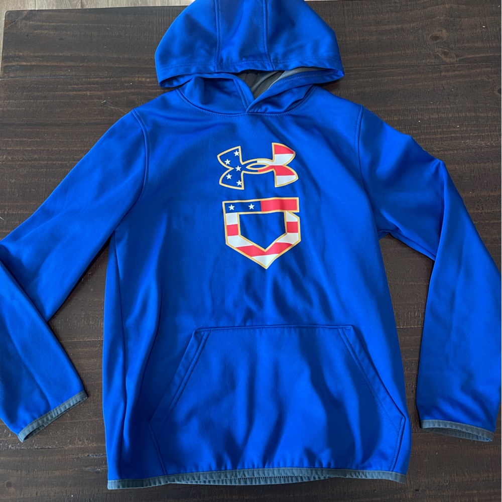 Boys UA hoodie size YM